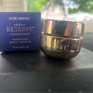 Josie Maran Gold and Blue Argan Serum